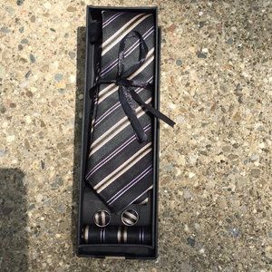 Sam Well tie set